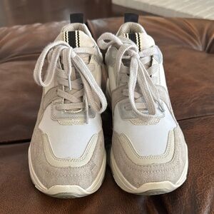 ShuShop Women's Sneakers - White and Cream